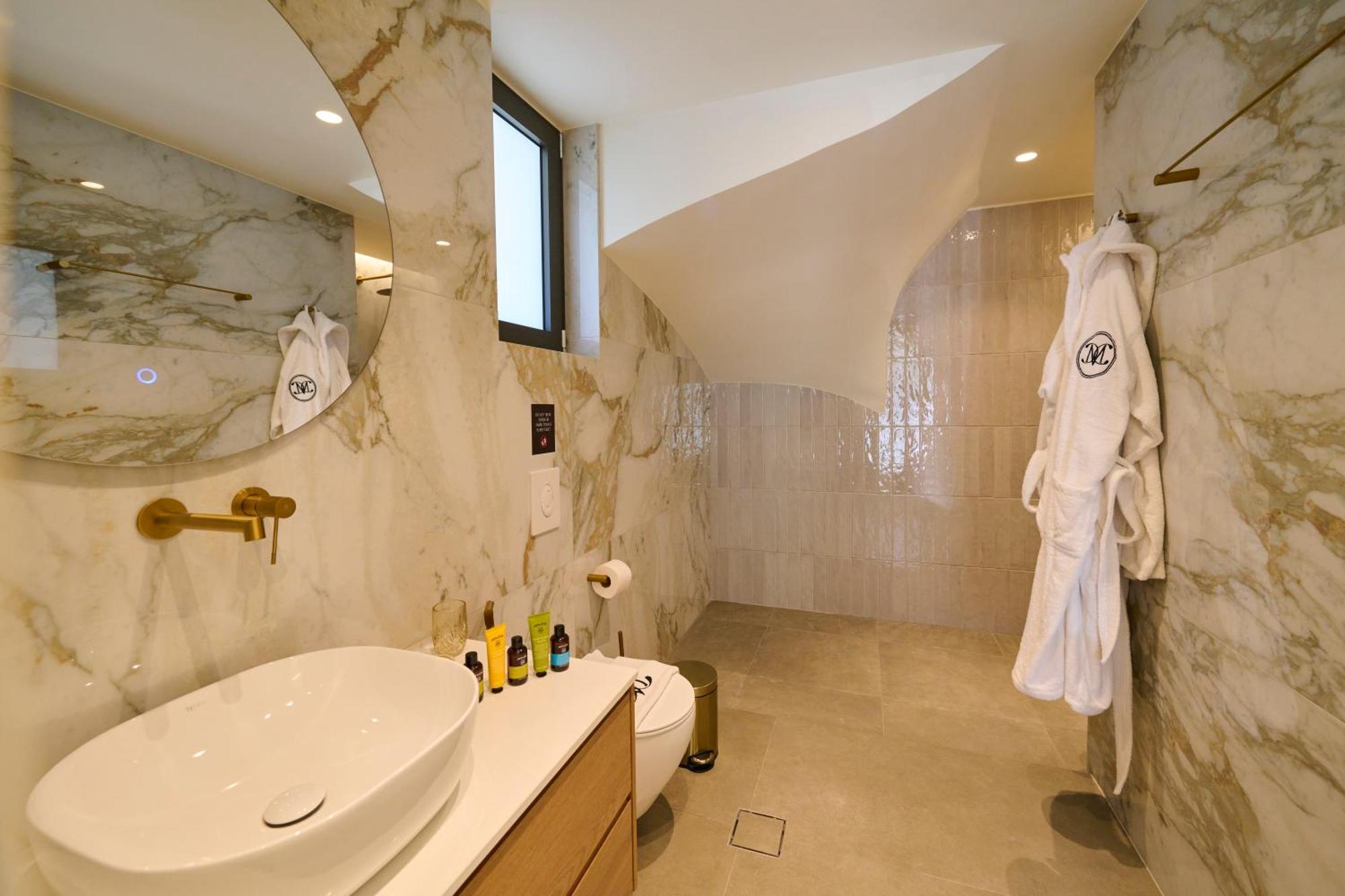 Monarco Executive Rooms Rhodes City Dış mekan fotoğraf
